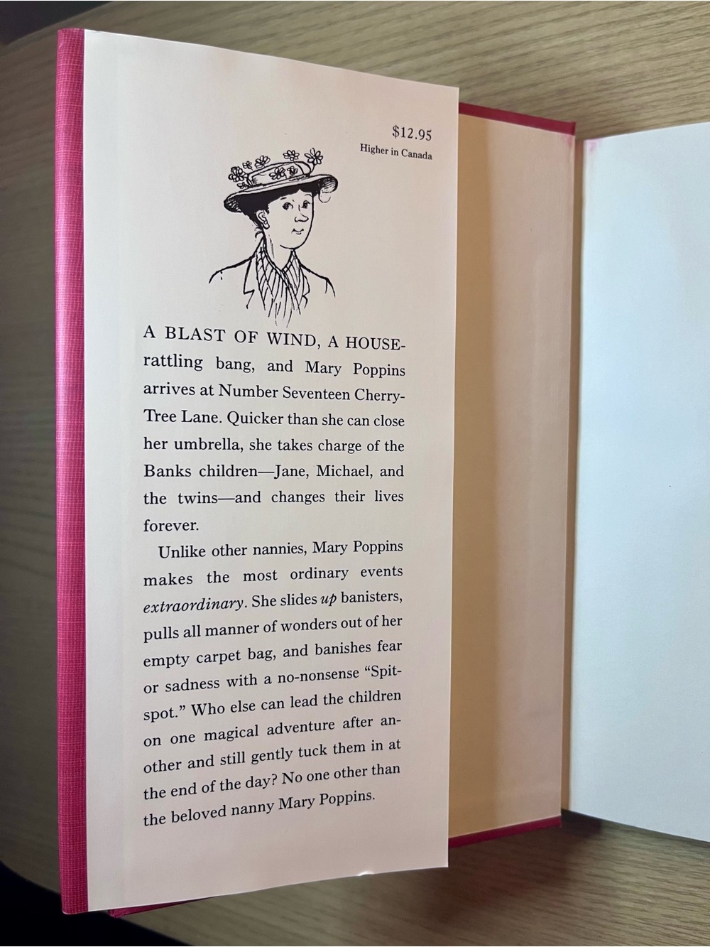 Mary Poppins by P.L. Travers Vintage Hardcover Book - Picture 3 of 4